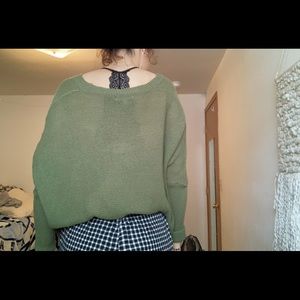 Thin green sweater